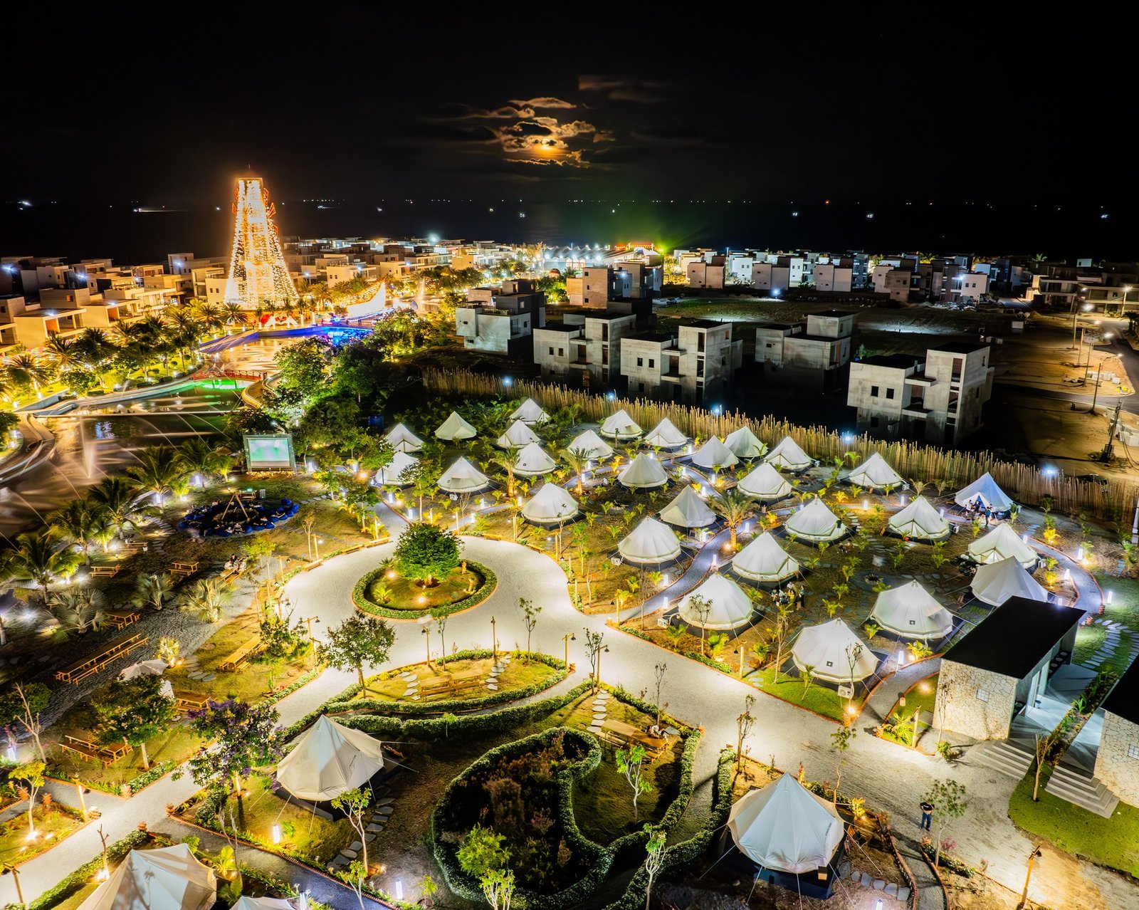 DỊCH VỤ khung canh the maris vung tau ve dem